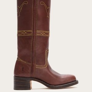 Stunning Frye Campus Stitching Horse Boots